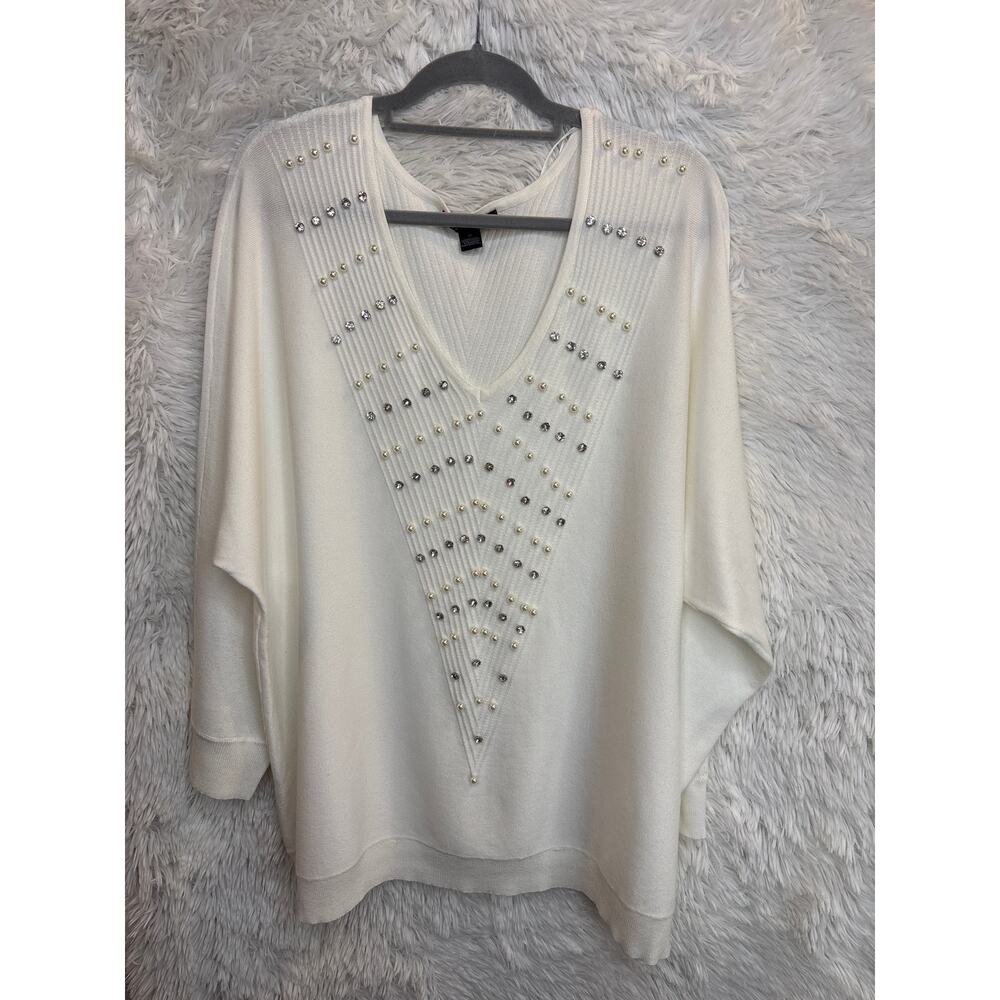 A Love Story Women’s Pearl and Studded White Sweater Size 3X